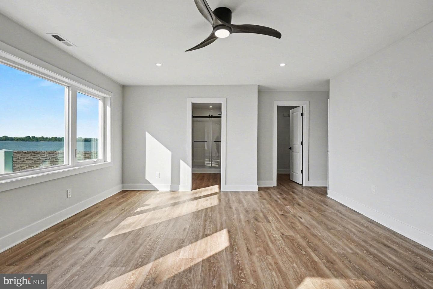 9108 Hinton Avenue photo 35