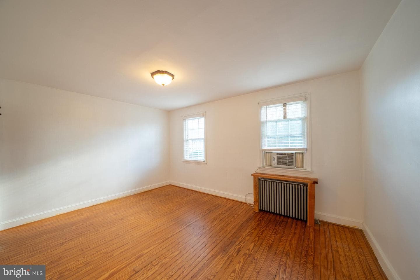 913 Maiden Choice Lane photo 7