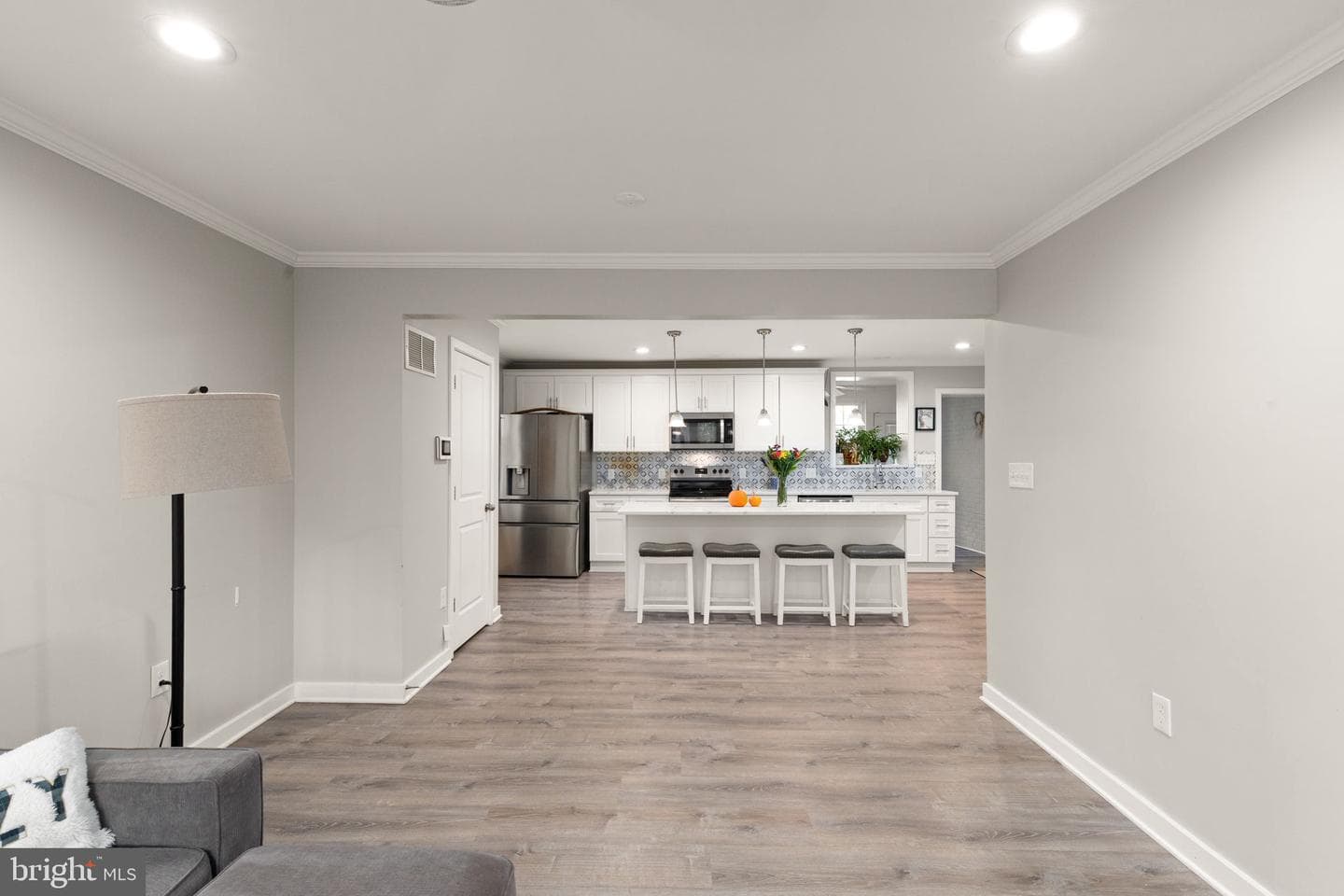 1813 Sunnyside Lane photo 7
