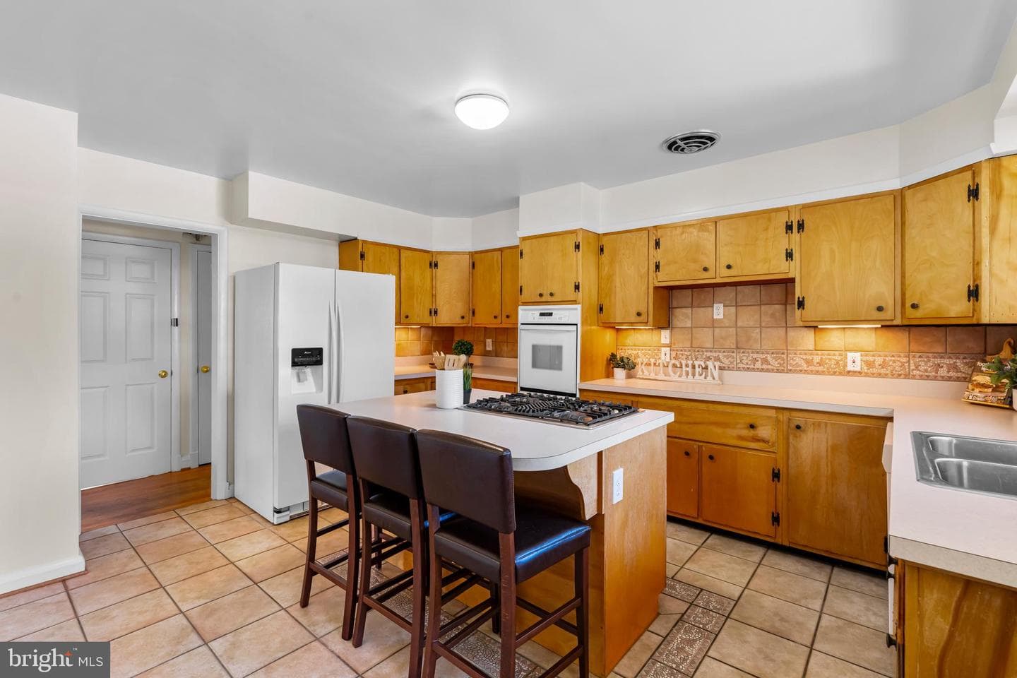 2110 Edmondson Avenue photo 12