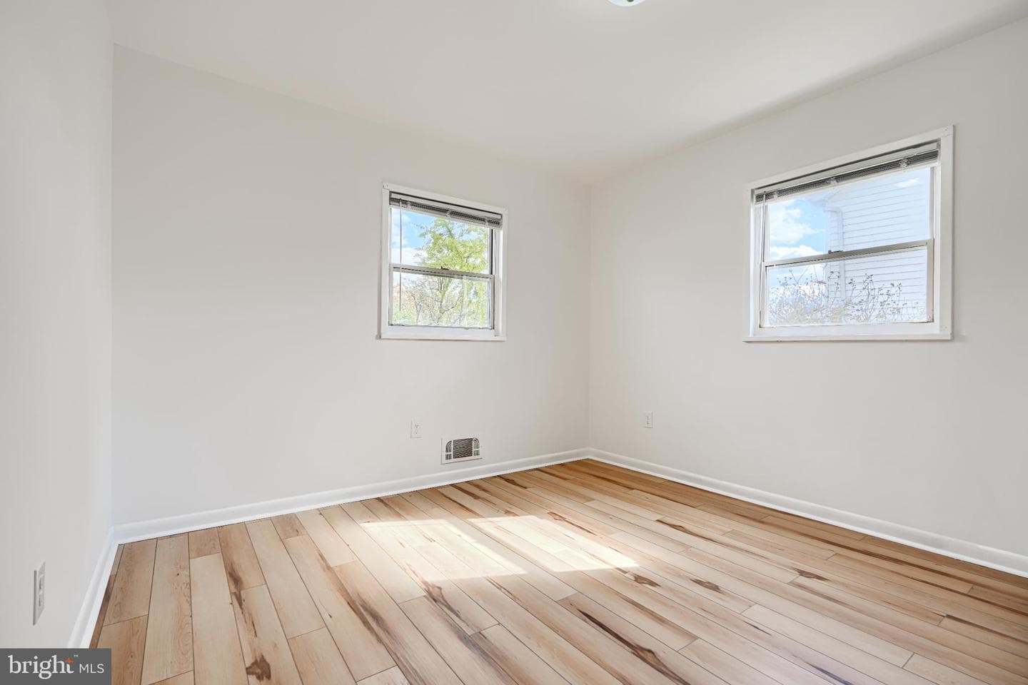 6815 Fox Meadow photo 22