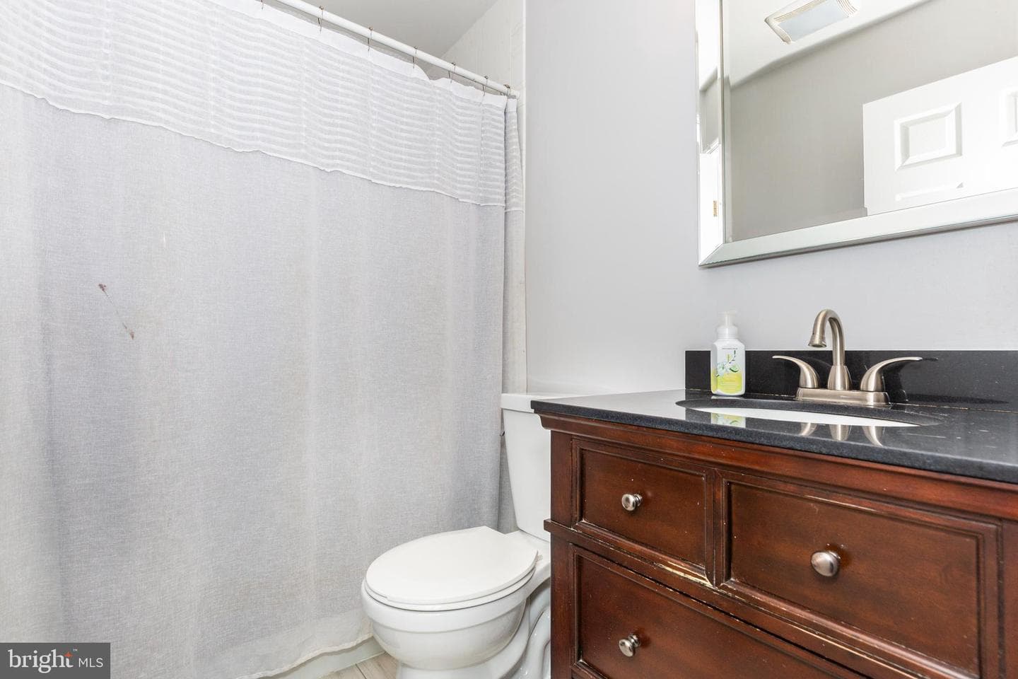 318 Bryanstone Road photo 17