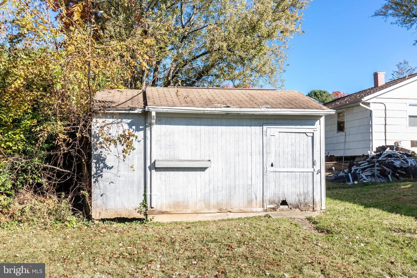 318 Bryanstone Road photo 32