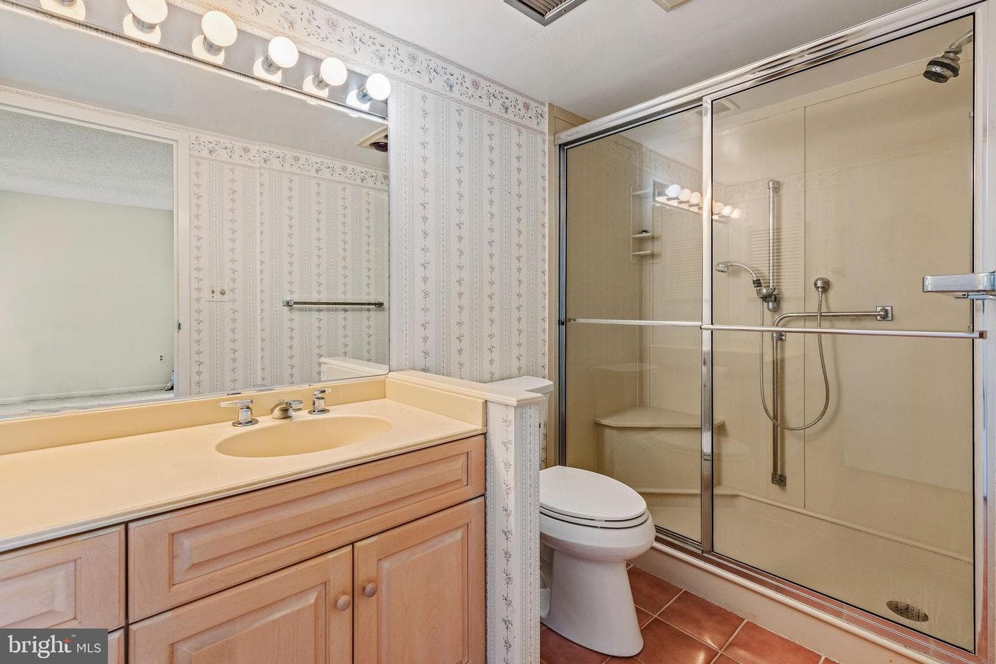 205 E Joppa Road #1606 photo 17