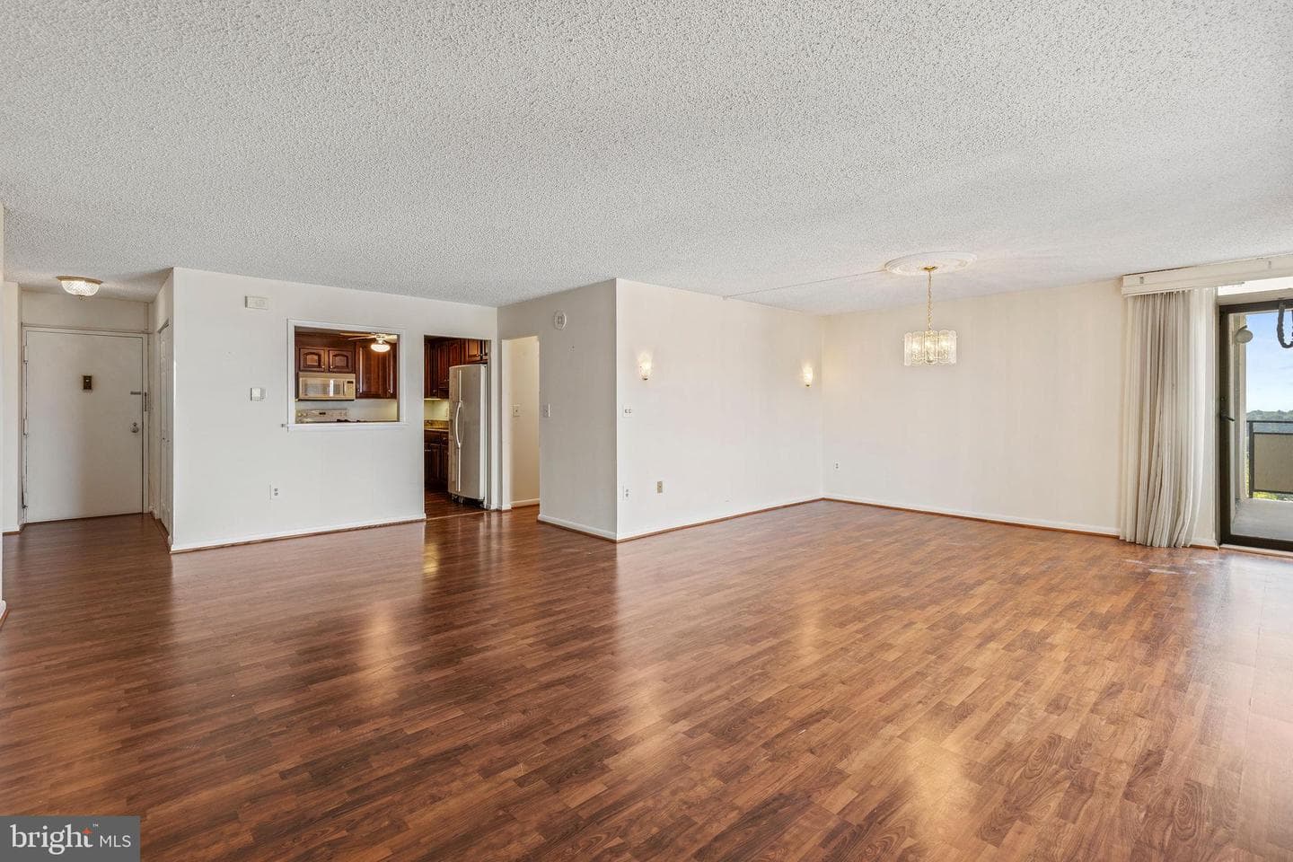 205 E Joppa Road #1606 photo 9