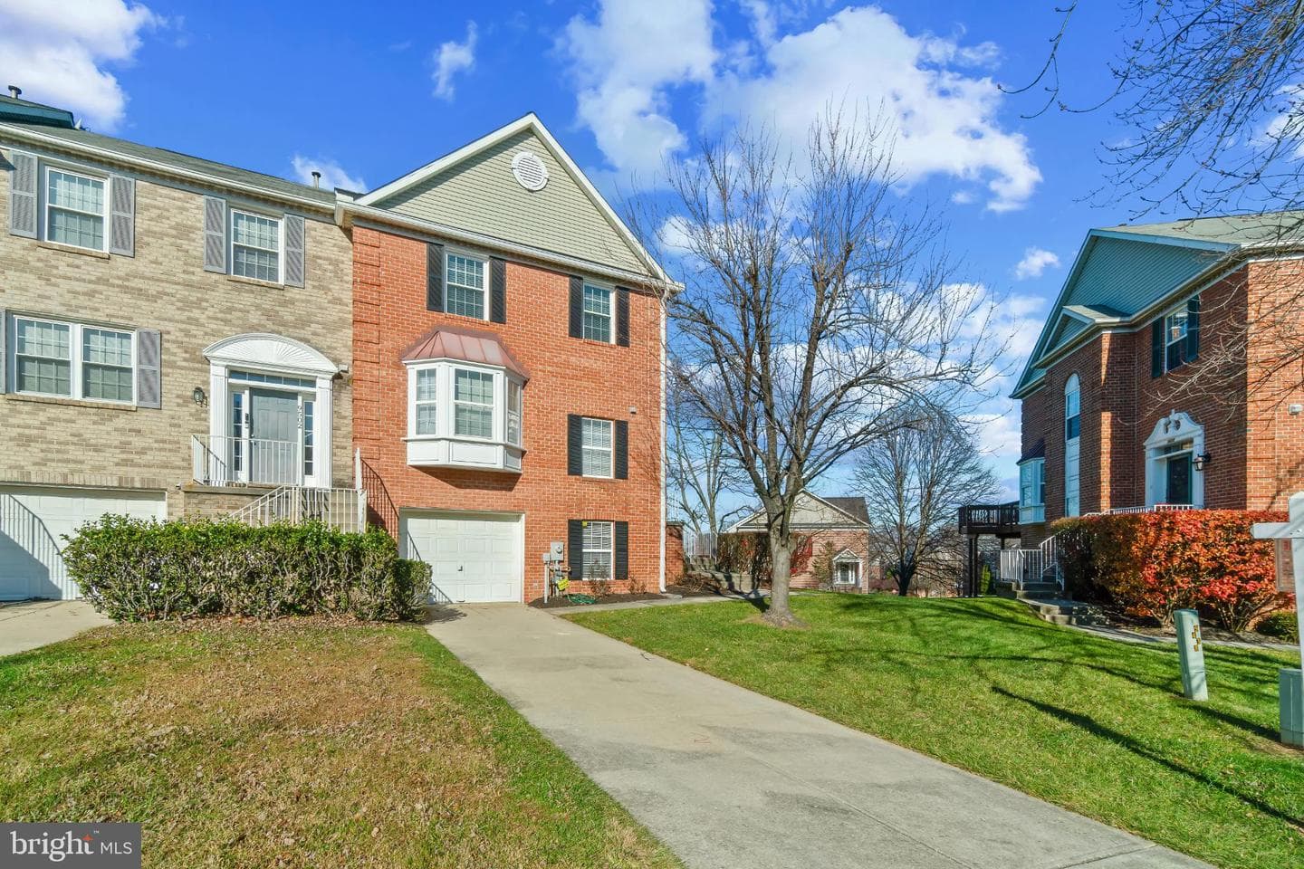 9500 Georgian Way photo 3