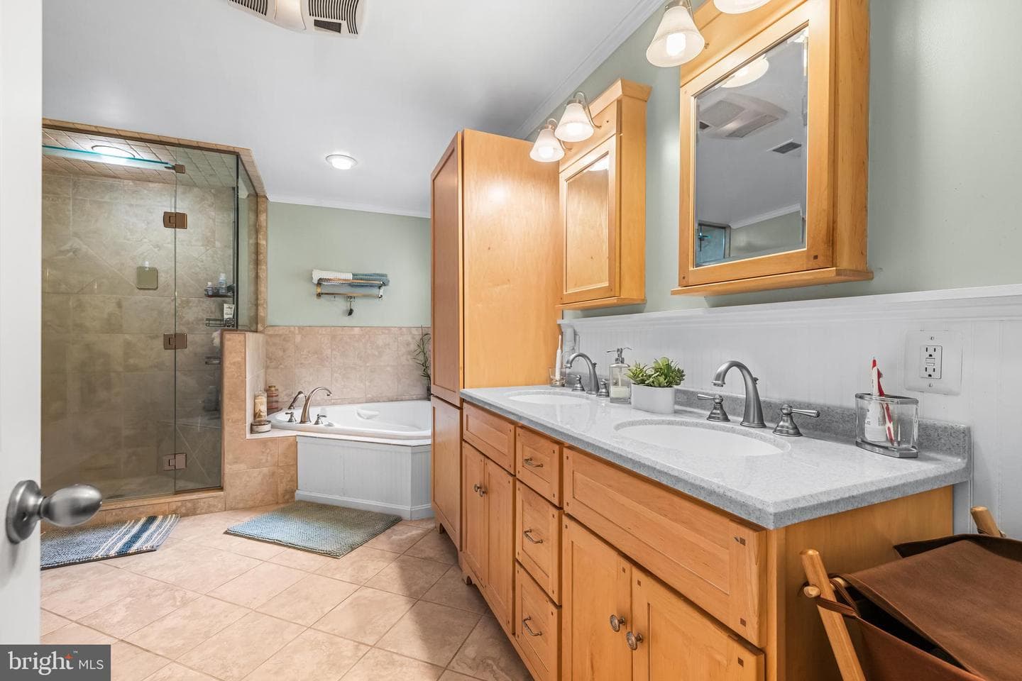 20 Highfield Court photo 32