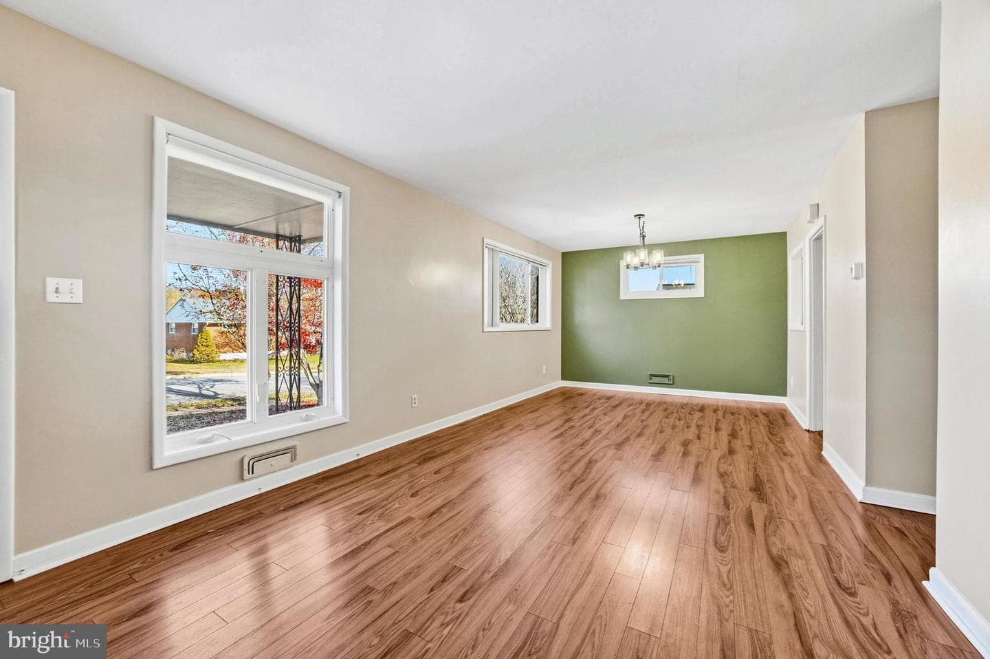 57 Gerard Avenue photo 11
