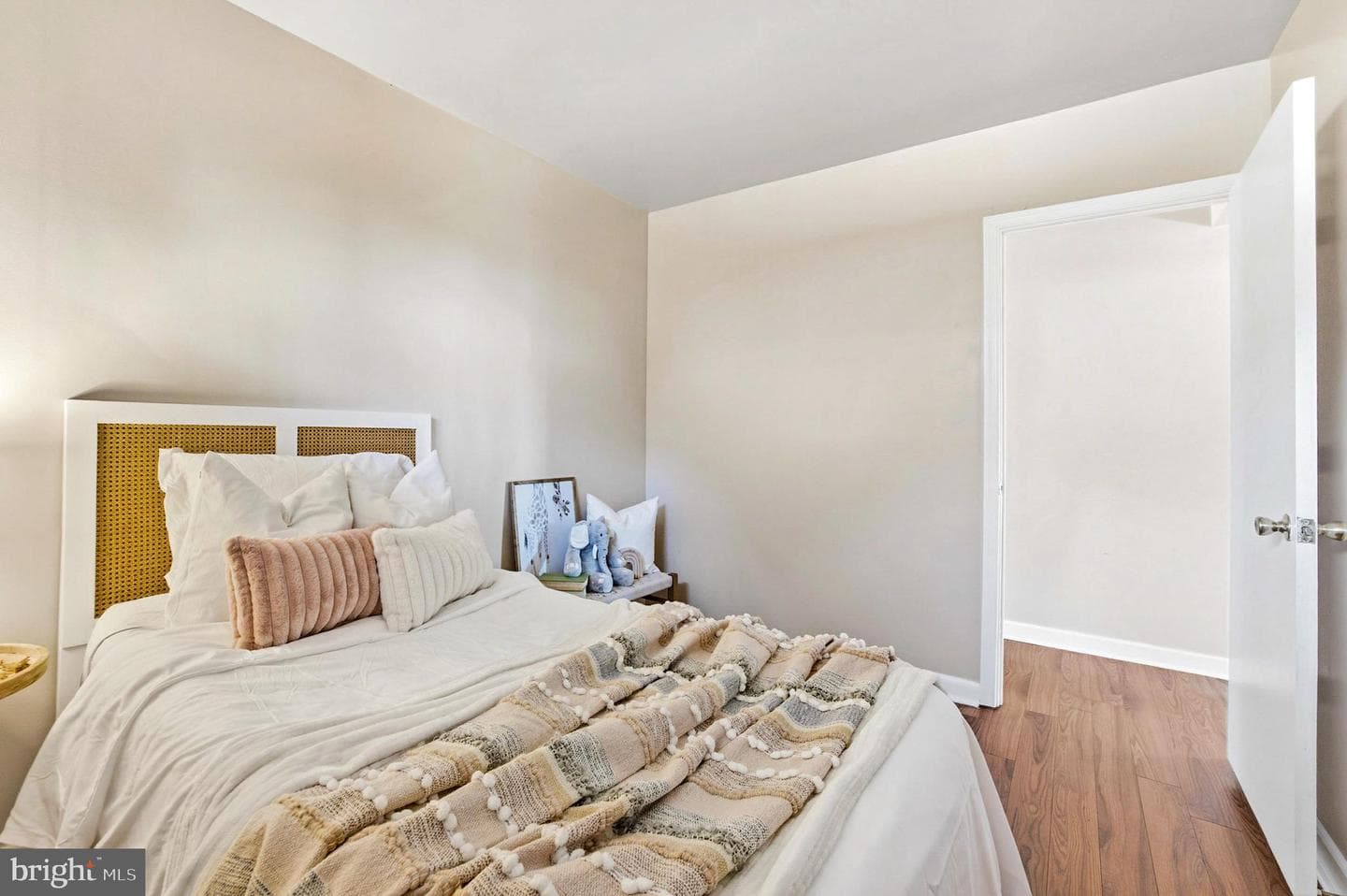 57 Gerard Avenue photo 20