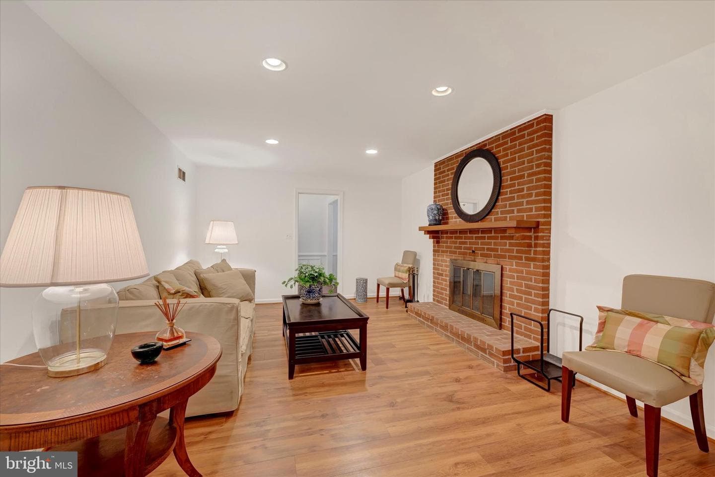 4 Midcrest Court photo 15