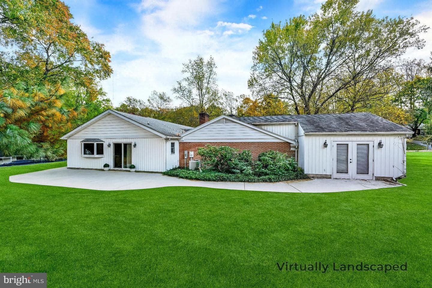 4 Midcrest Court photo 41