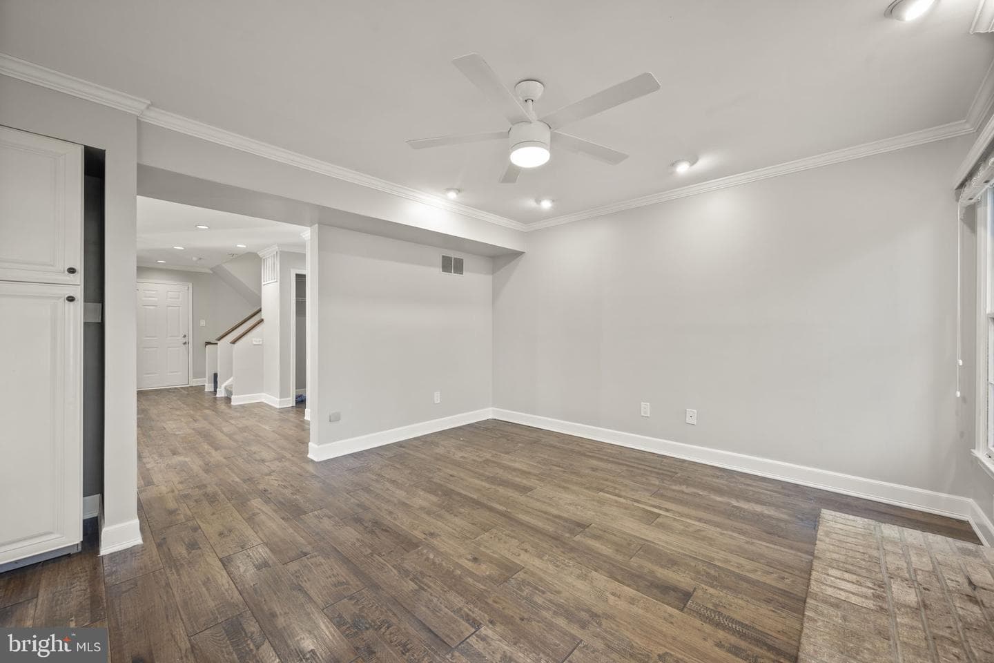 124 River Oaks Circle photo 8