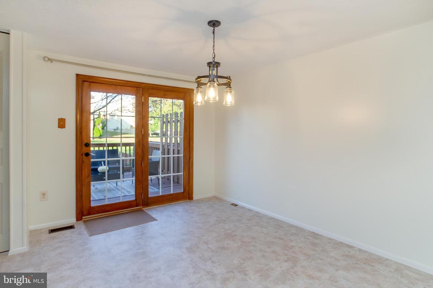 20 Hoban Court photo 9
