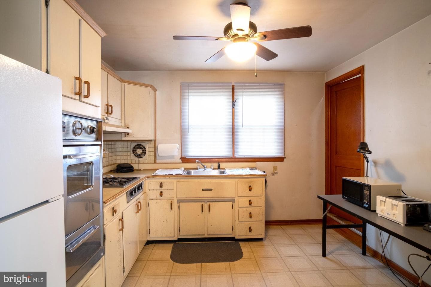 1200 Oakland Terrace Road photo 12
