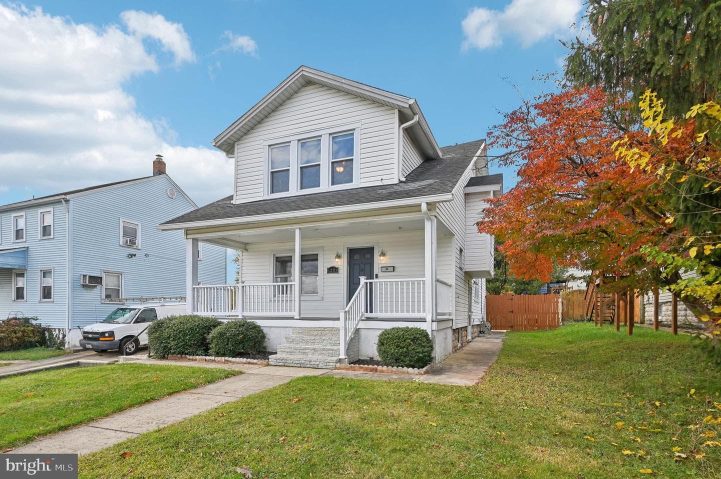 4209 Cardwell Avenue photo 3
