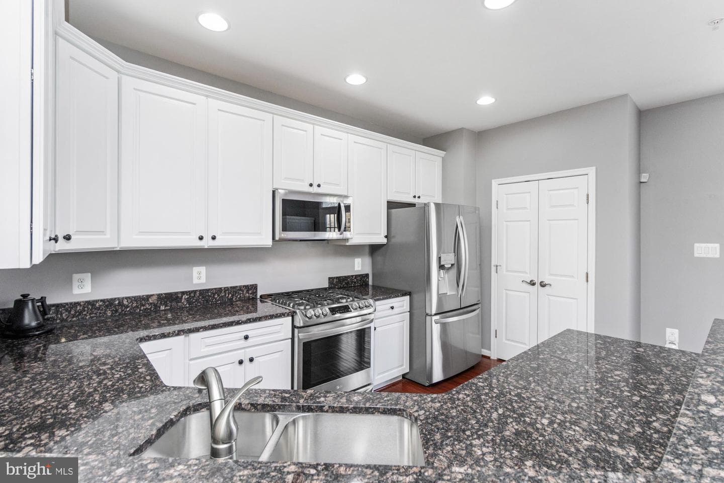 9808 Ballymahon Court photo 26