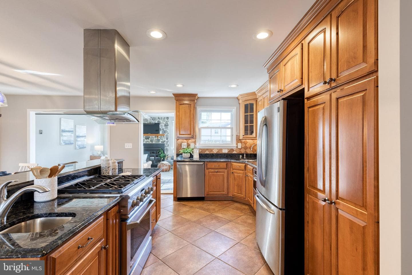 3921 Zurich Road photo 18