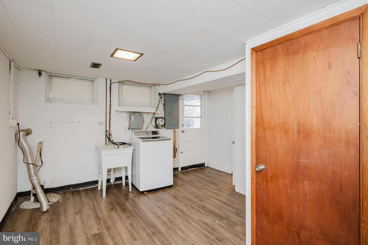 7839 Harold Road photo 32