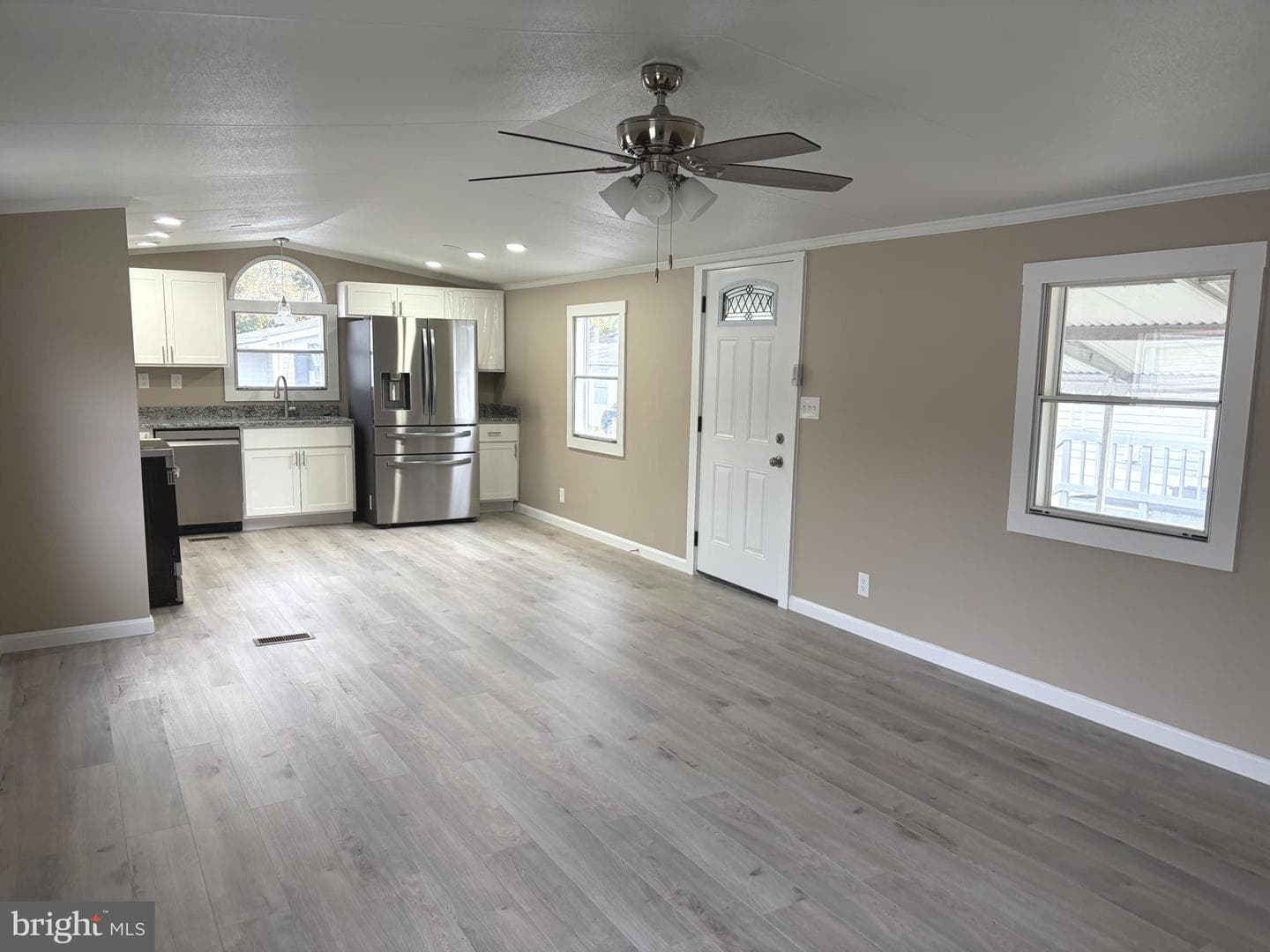 806 Leswood Court photo 3