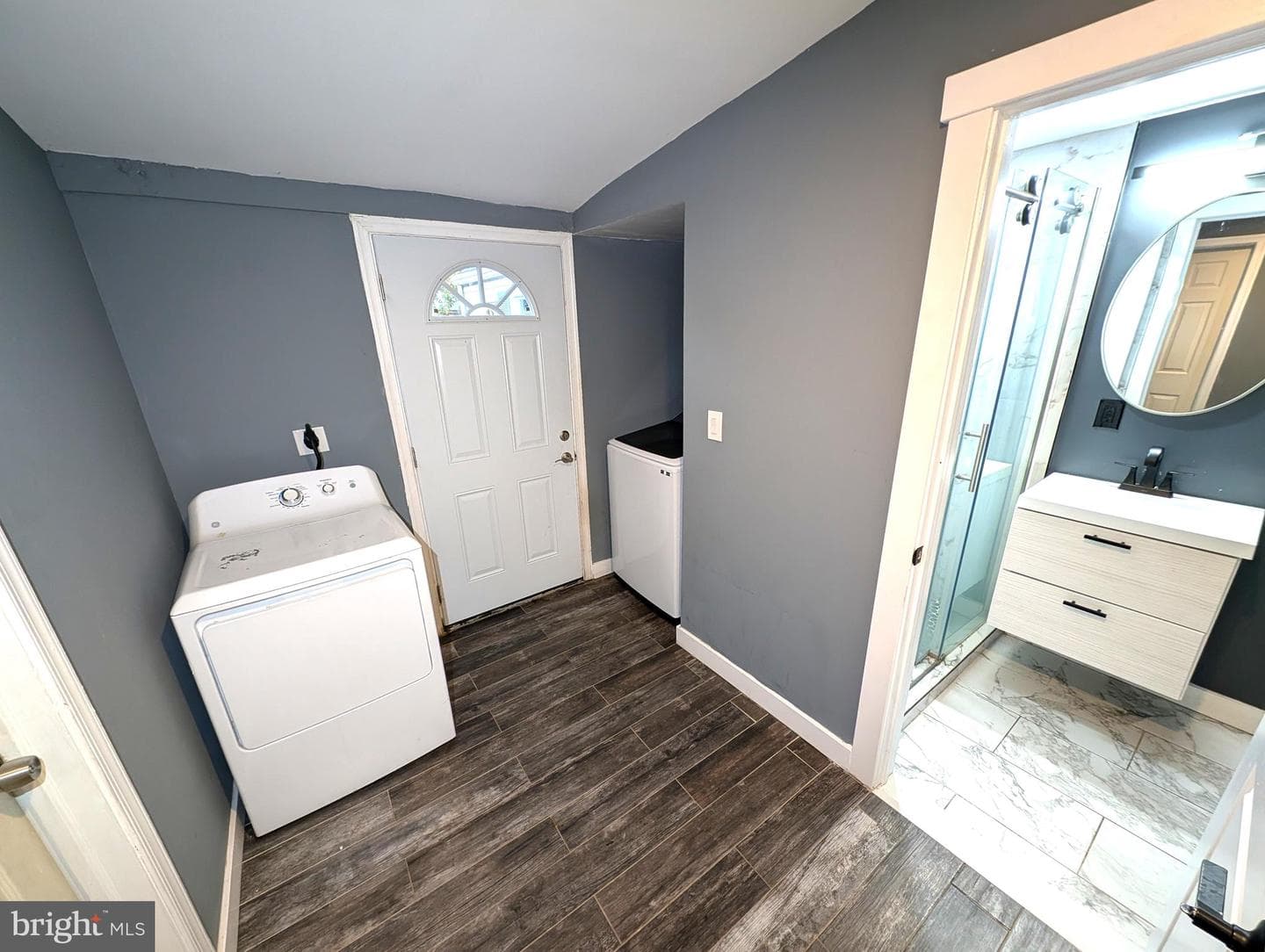 8102 Cornwall Road photo 13