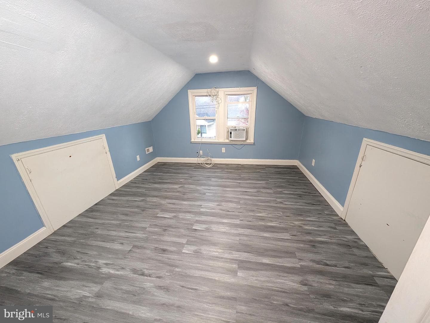 8102 Cornwall Road photo 19