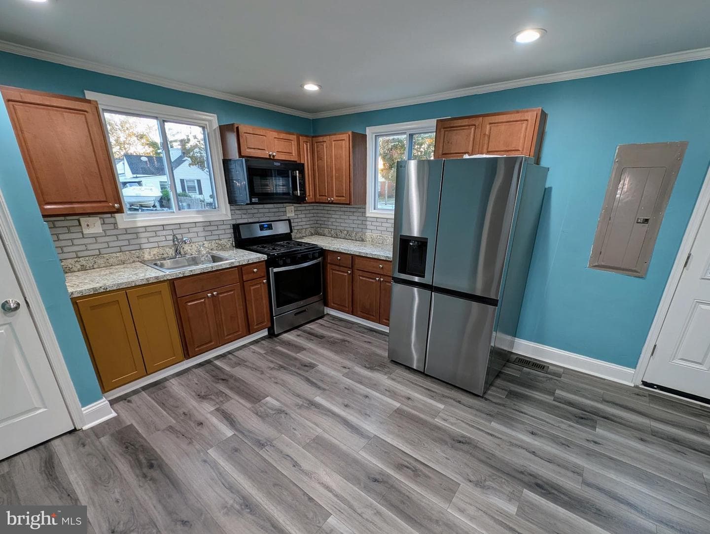 8102 Cornwall Road photo 4
