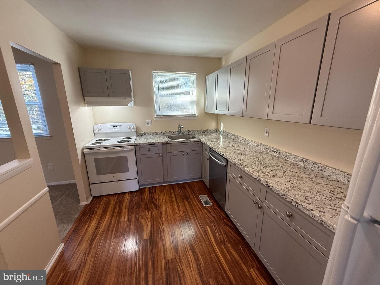 40 Kintore Court photo 14