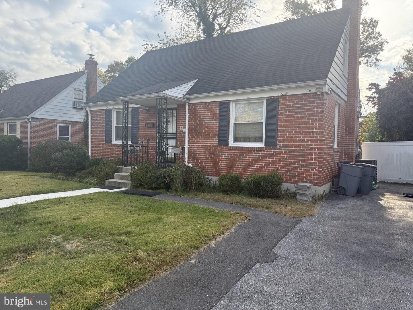 3735 Sylvan Drive photo 2