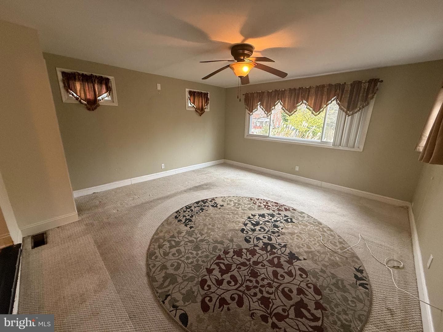 3735 Sylvan Drive photo 7
