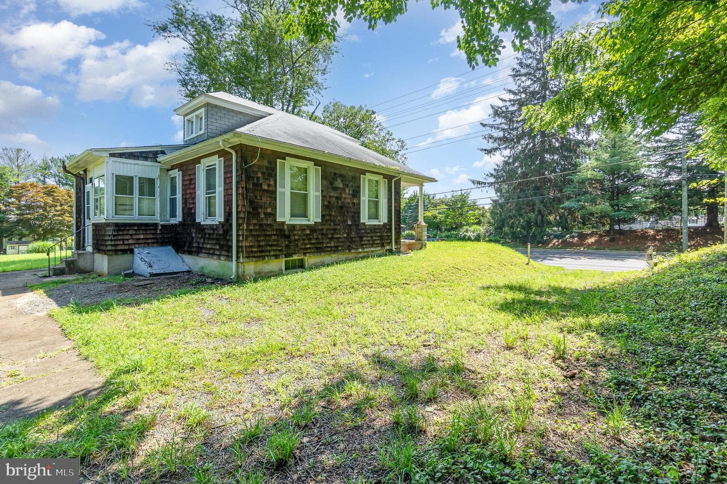 12000 Belair Road photo 3