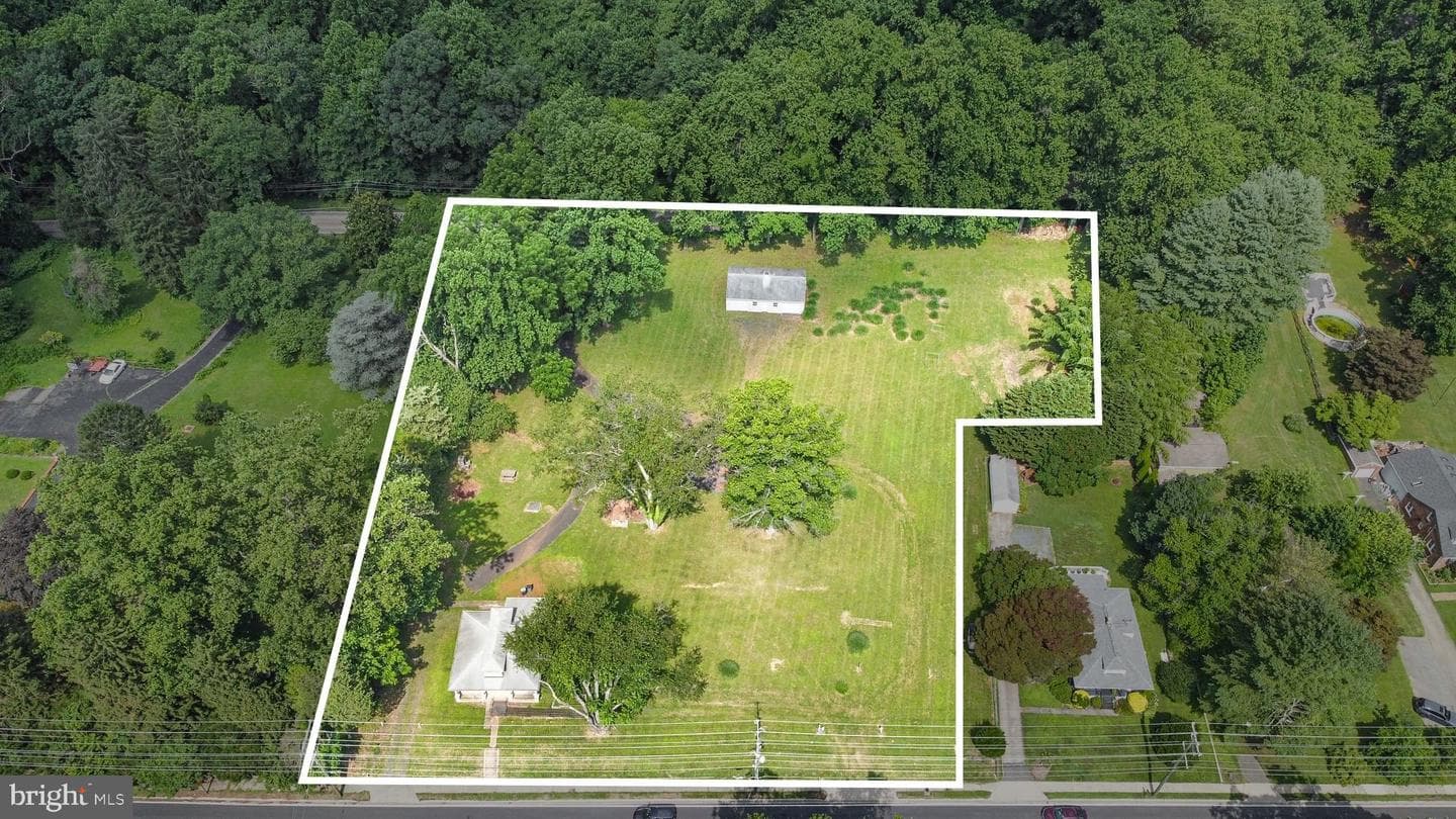 12000 Belair Road photo 33