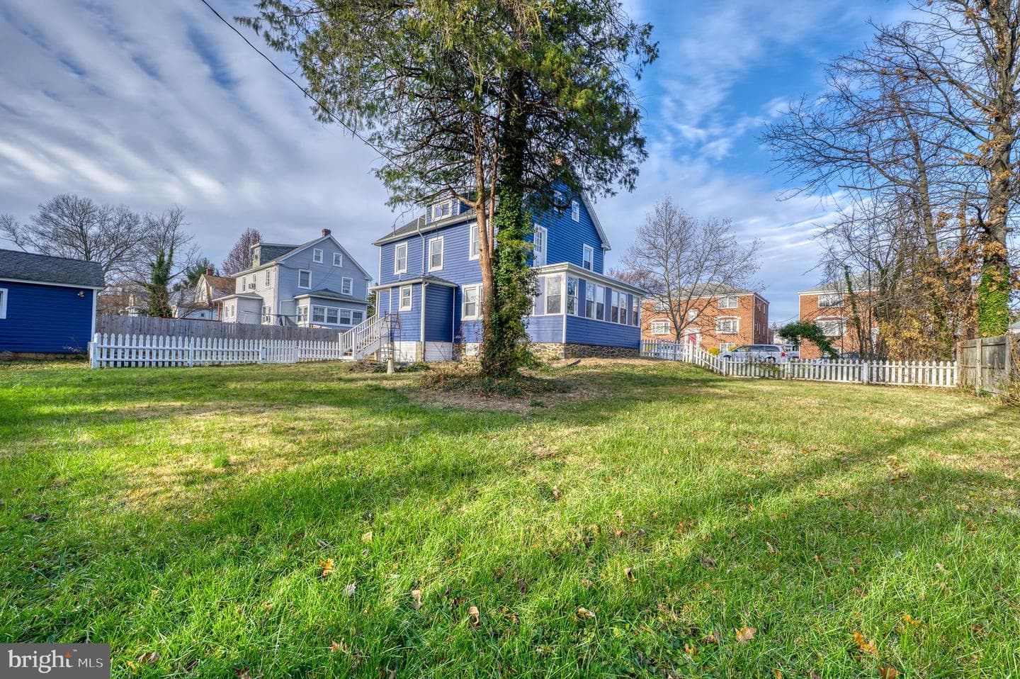 606 Aldershot Road photo 47