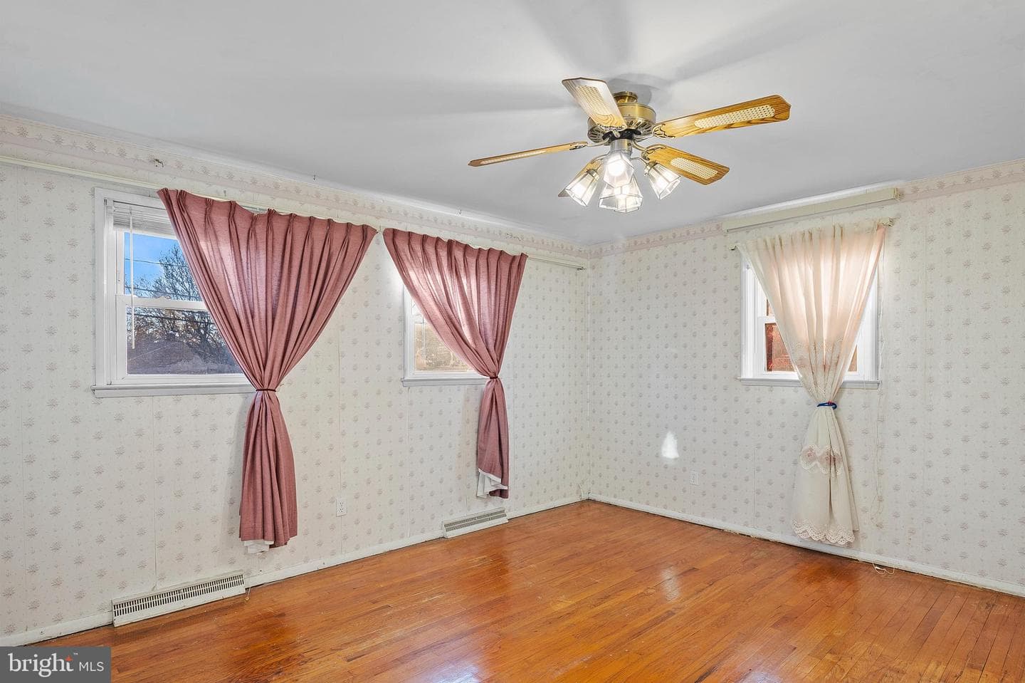 2305 Rockwell Avenue photo 16
