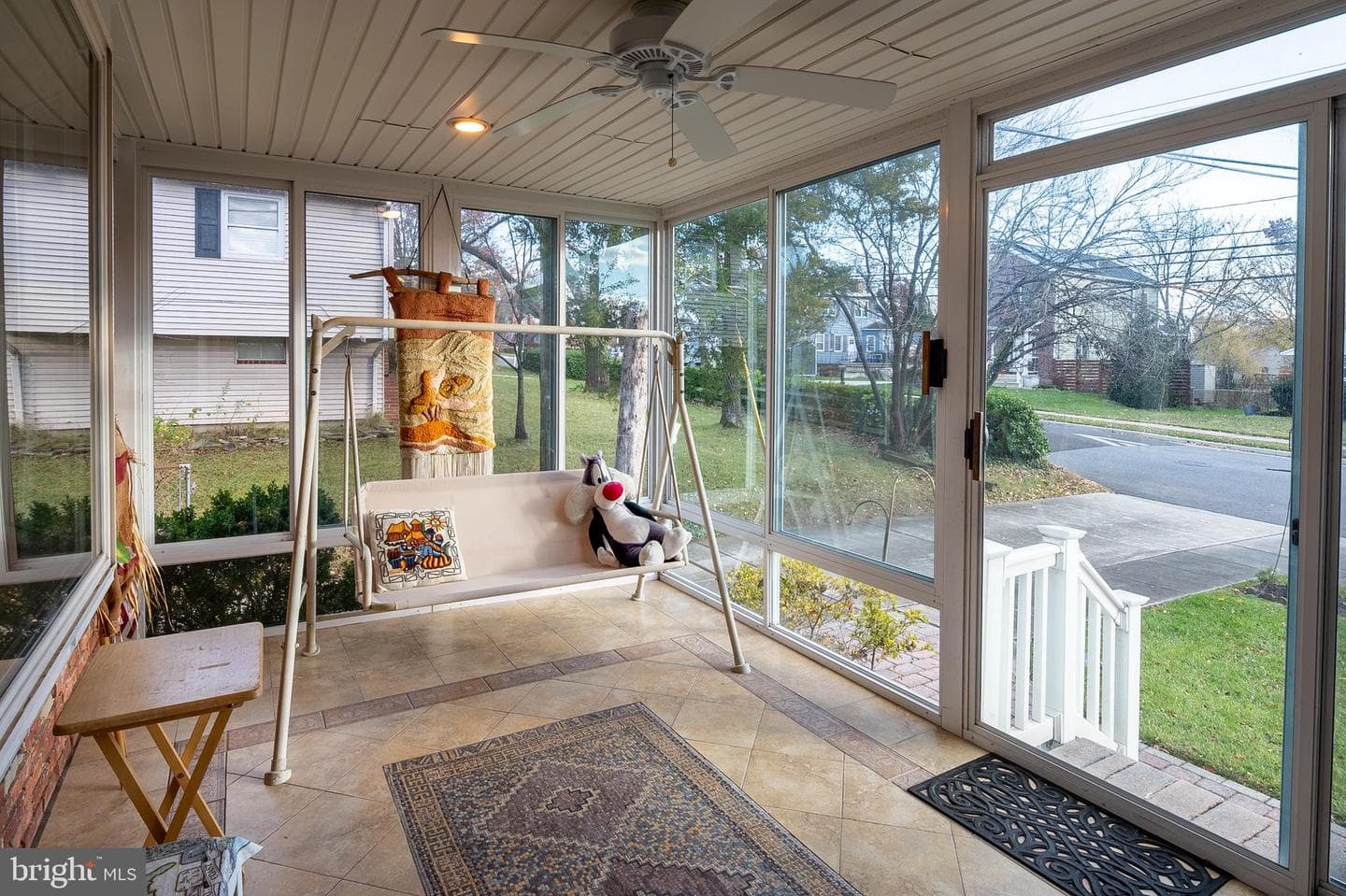 2305 Rockwell Avenue photo 4