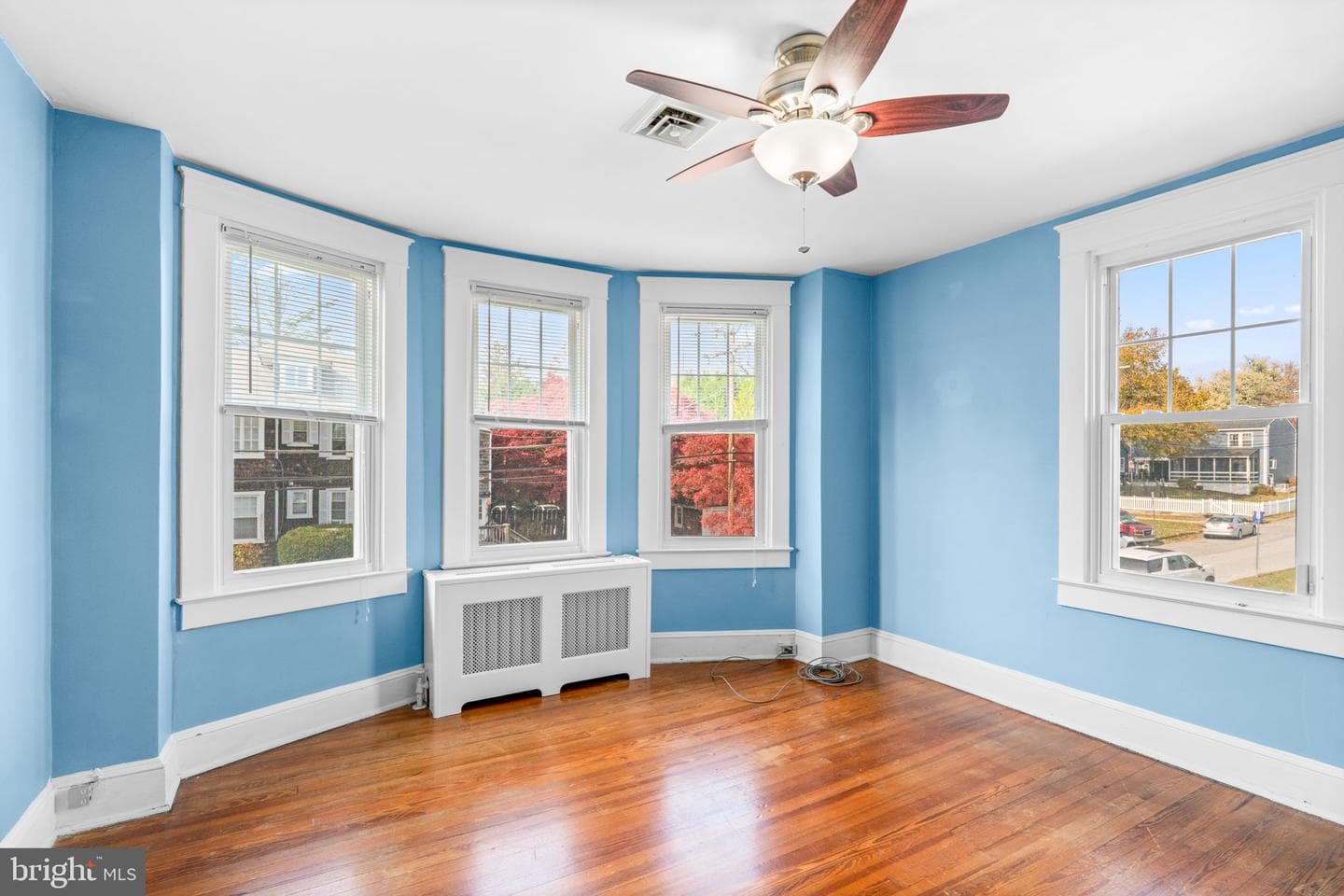 112 Burke Avenue photo 36