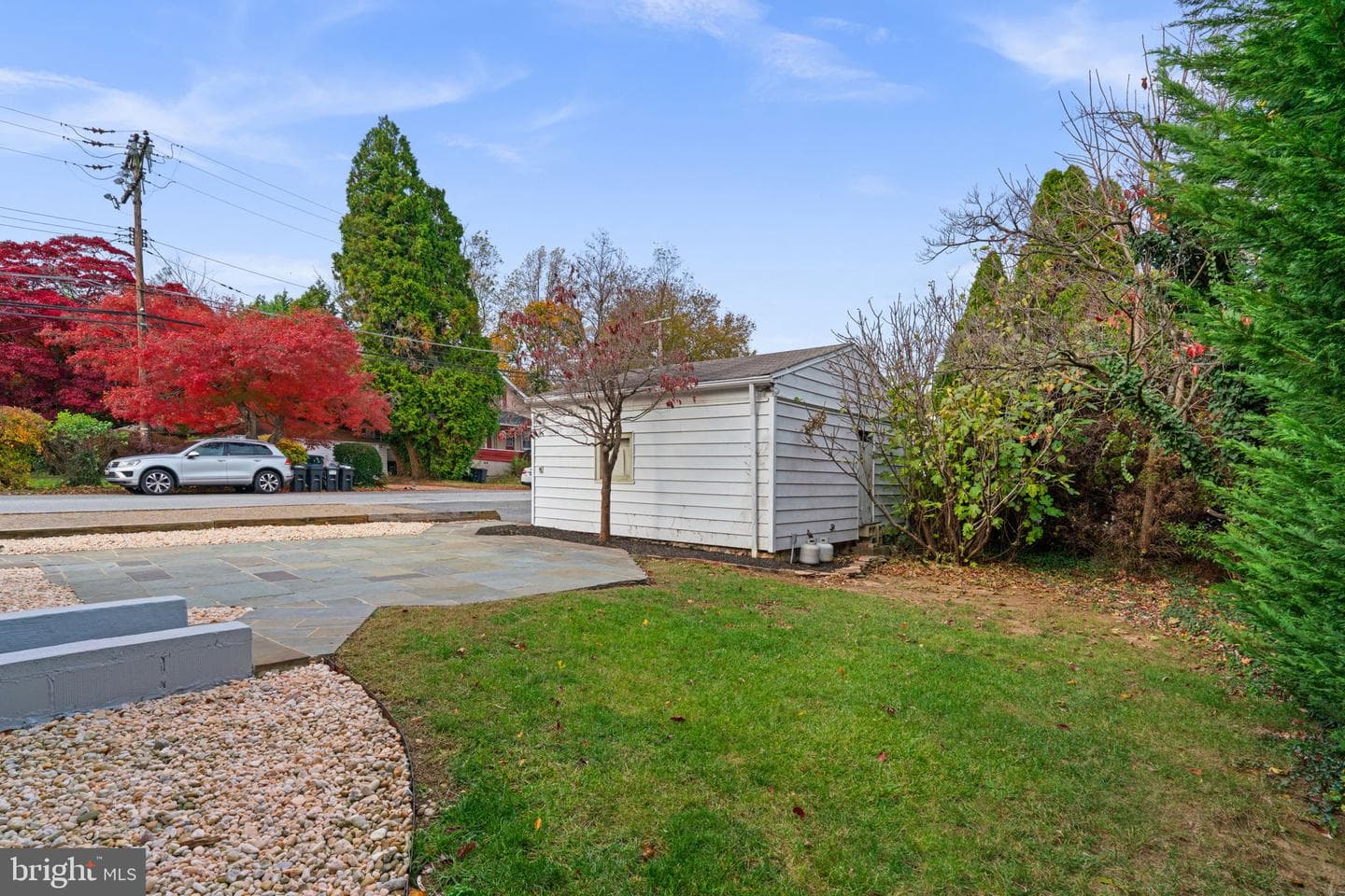 112 Burke Avenue photo 68