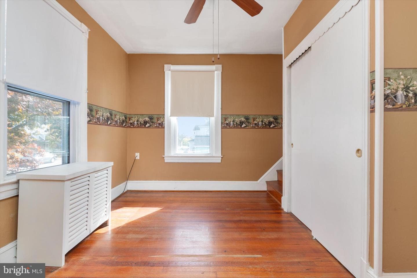 1810 Arbutus Avenue photo 23