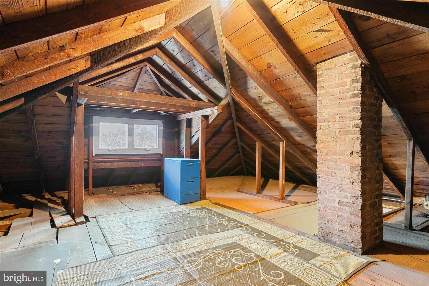 1810 Arbutus Avenue photo 25