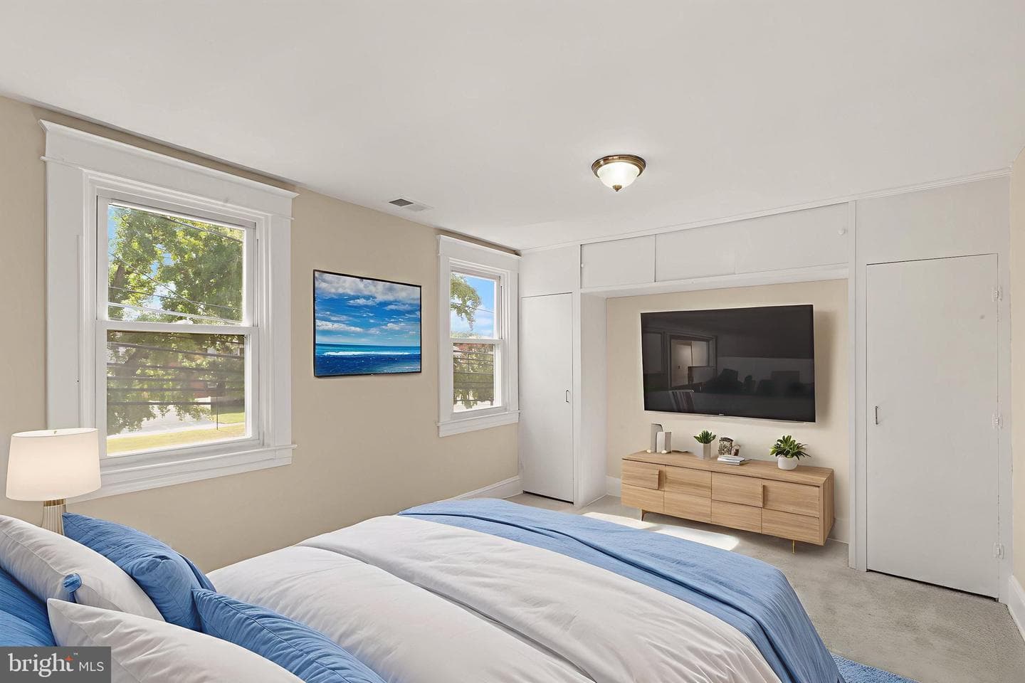 240 Burke Avenue photo 12