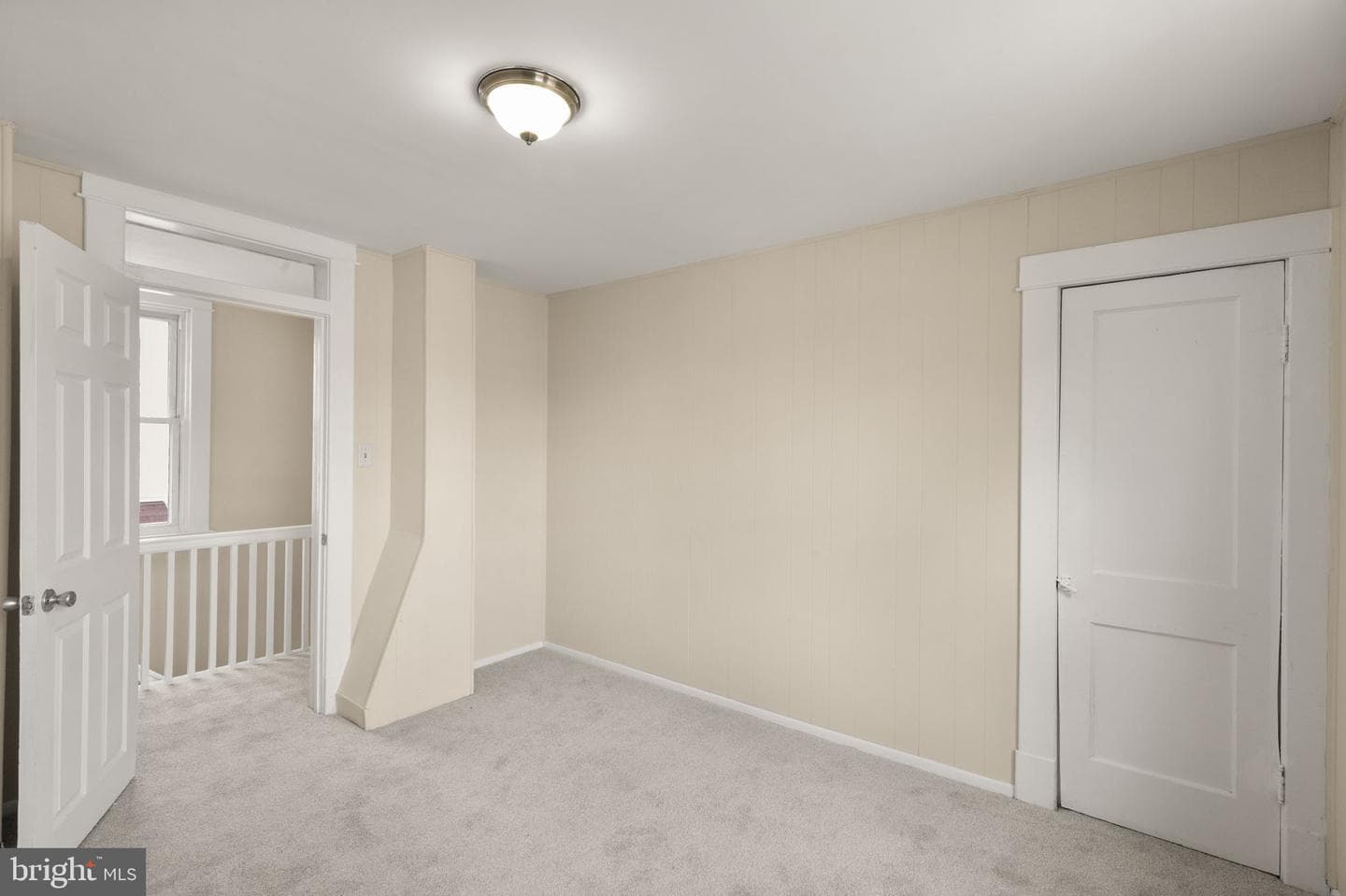 240 Burke Avenue photo 15