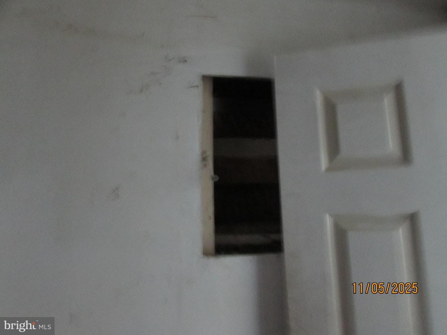 1191 Granville photo 10