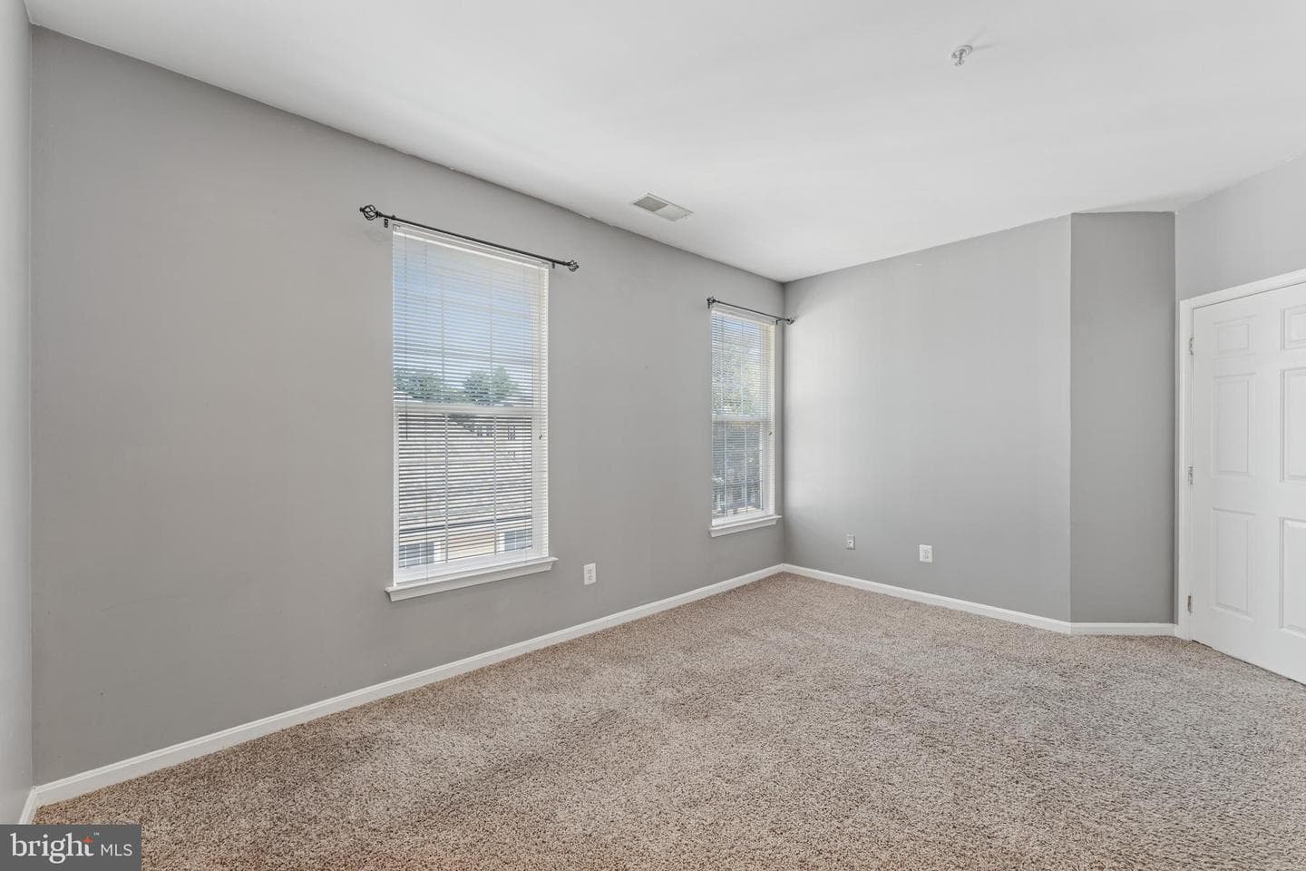 5002 Hollington Drive #301 photo 15