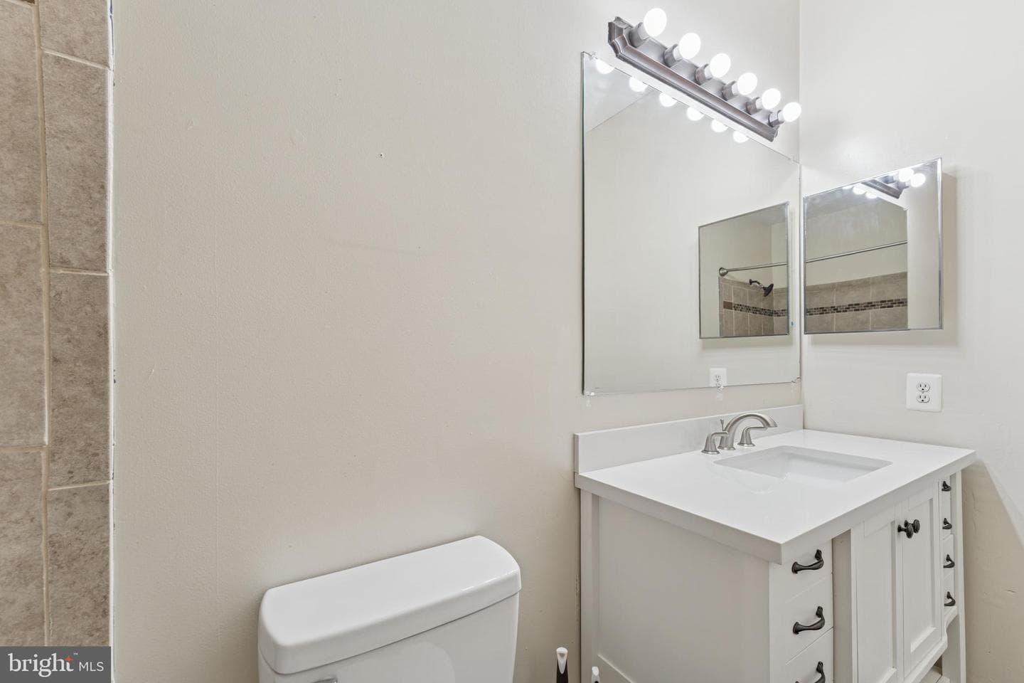 5002 Hollington Drive #301 photo 18