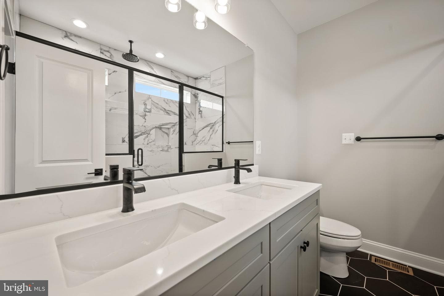9436 Ridgely Avenue photo 22
