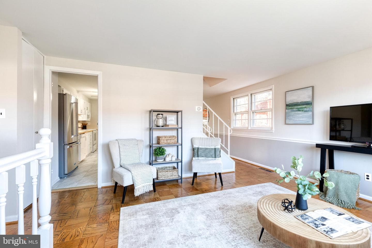 957 Circle Drive photo 4