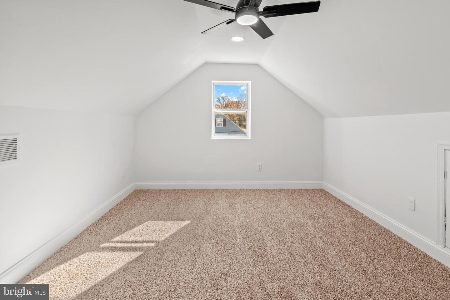 7800 Bagley Avenue photo 28