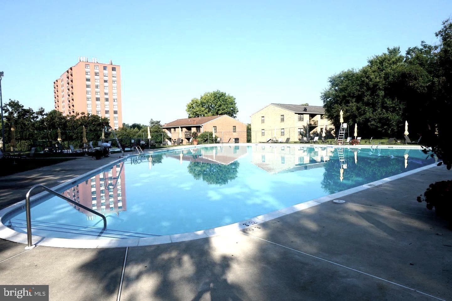 1 Smeton Place #401 photo 32