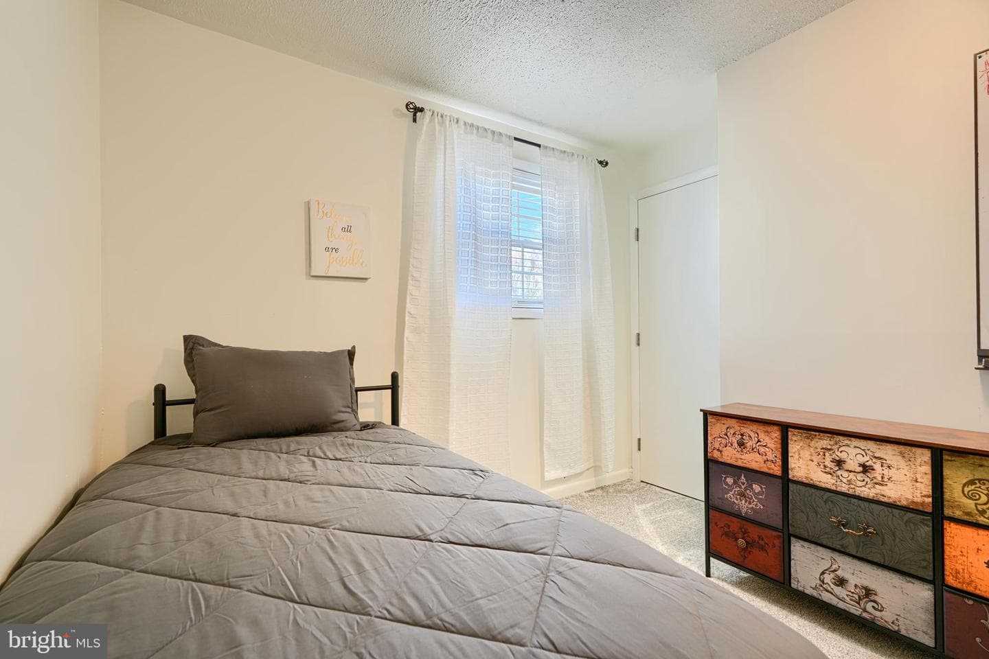 1132 E Riverside photo 36