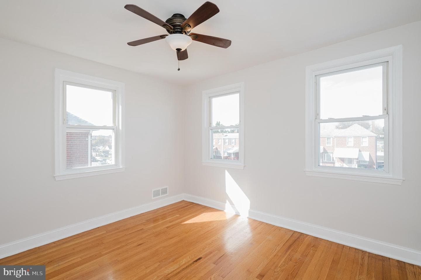 6833 Boston Avenue photo 18