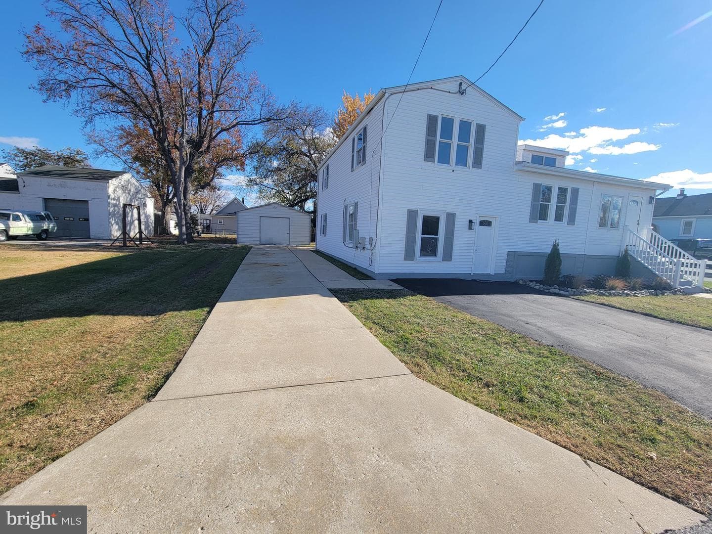 2621 N Snyder Avenue photo 61